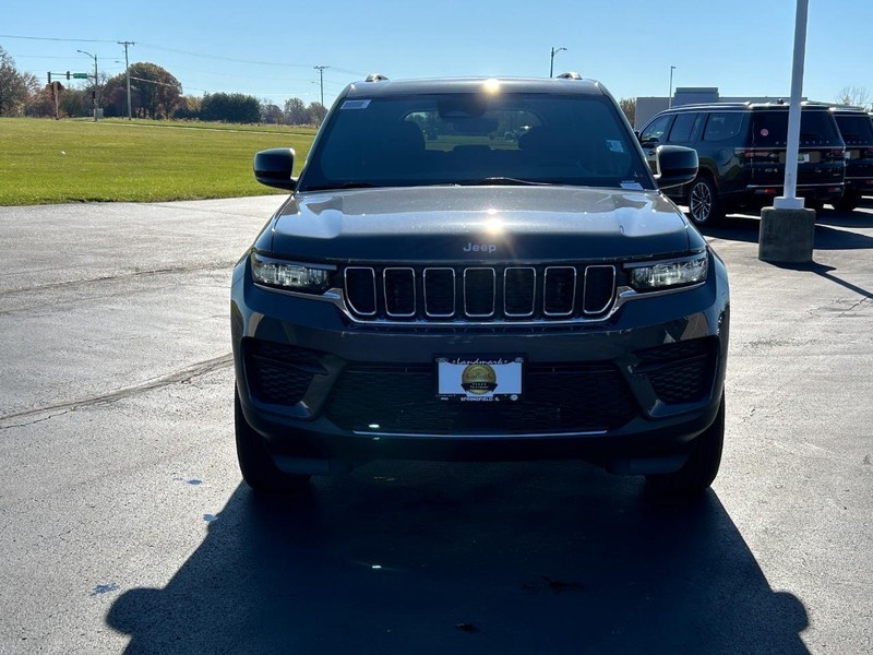 2025 Jeep Grand Cherokee Laredo 5