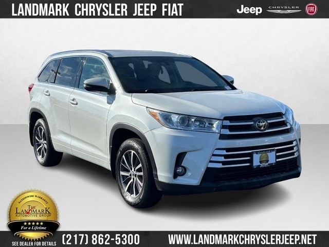 2017 Toyota Highlander XLE at Landmark Chrysler Jeep Fiat in Springfield IL