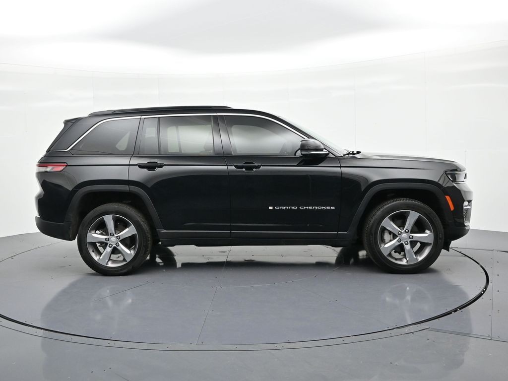 Jeep Grand Cherokee Vehicle Full-screen Gallery Image 5