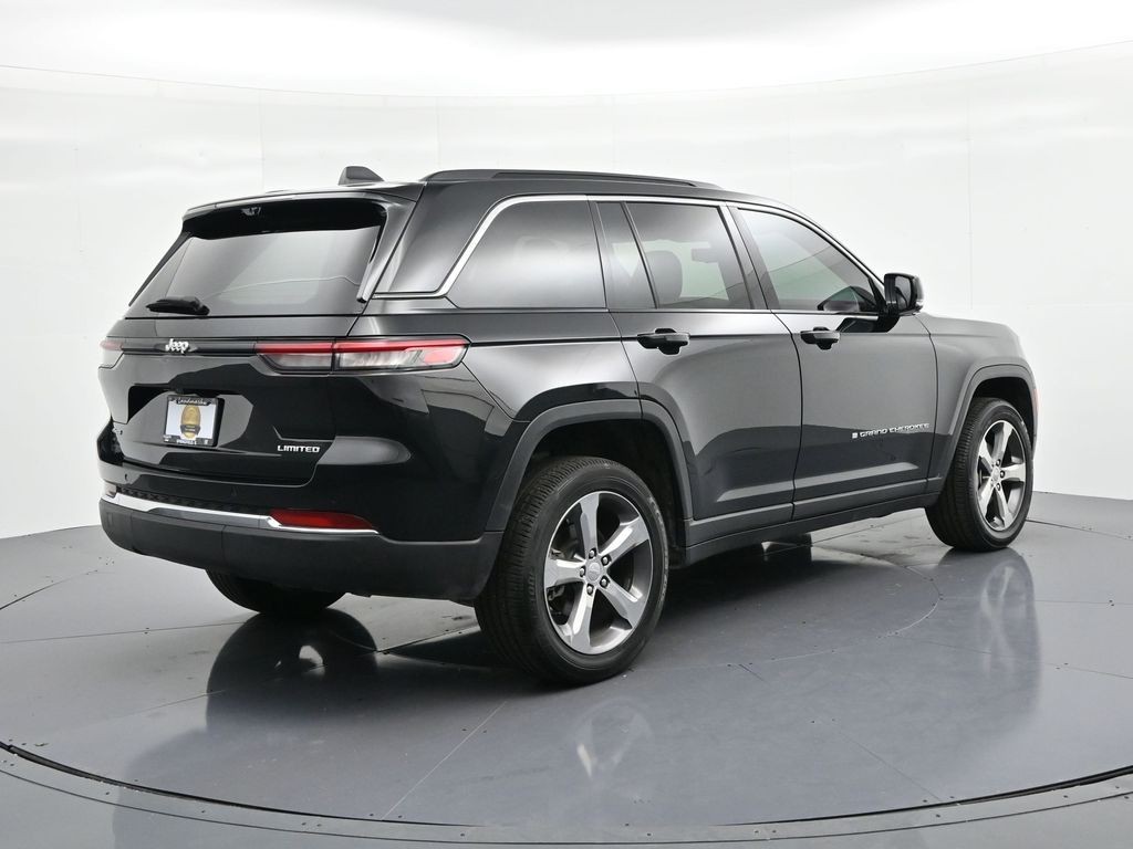 Jeep Grand Cherokee Vehicle Full-screen Gallery Image 6