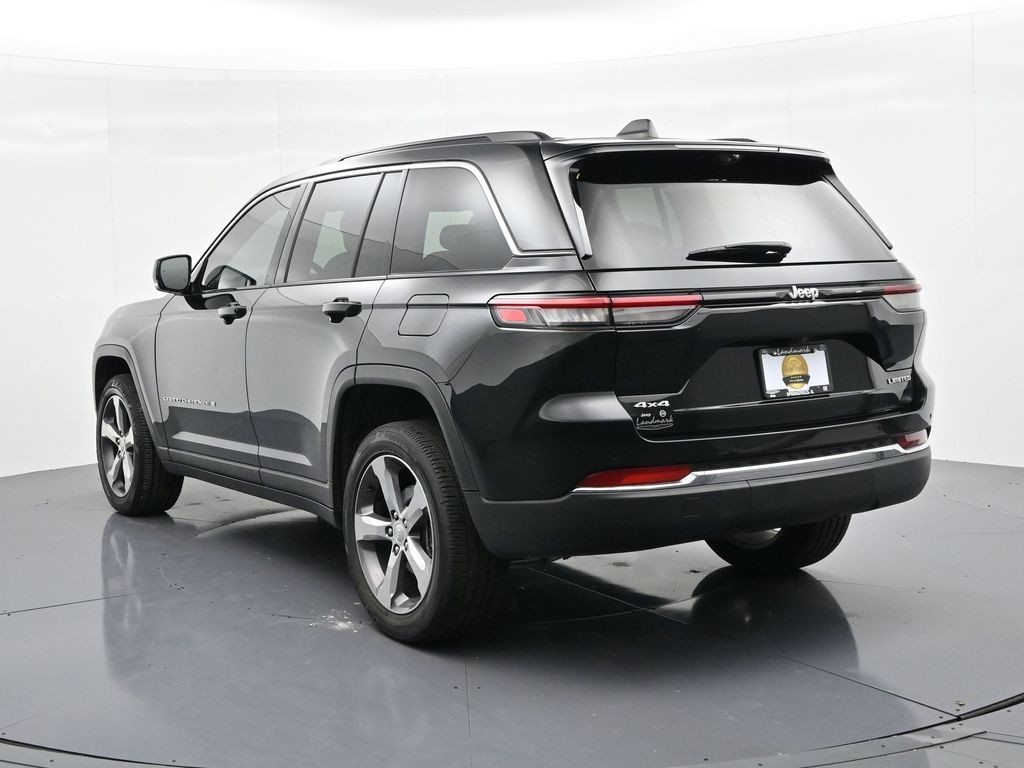 Jeep Grand Cherokee Vehicle Full-screen Gallery Image 8