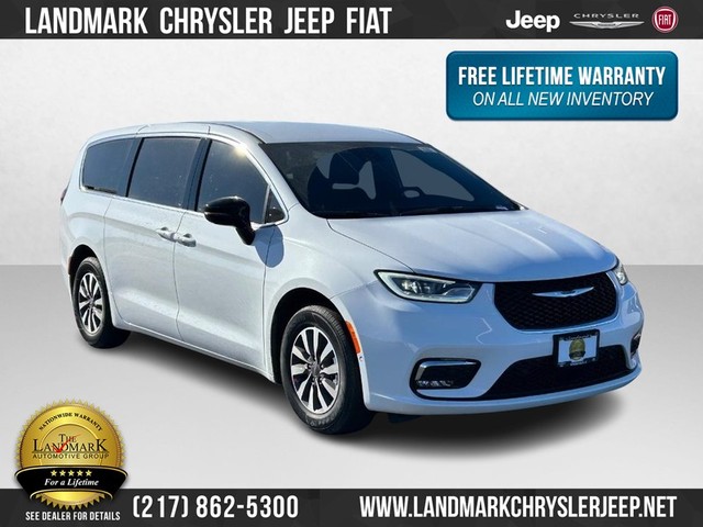 2025 Chrysler Pacifica Hybrid Select at Landmark Chrysler Jeep Fiat in Springfield IL