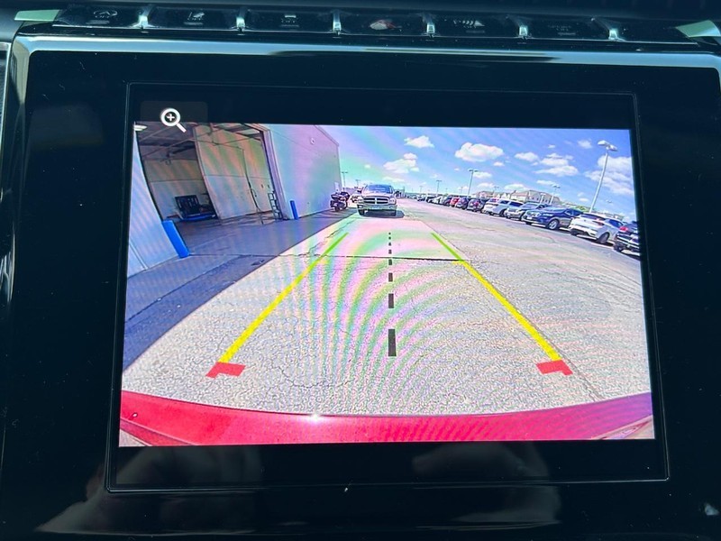 Jeep Grand Cherokee L Vehicle Full-screen Gallery Image 8