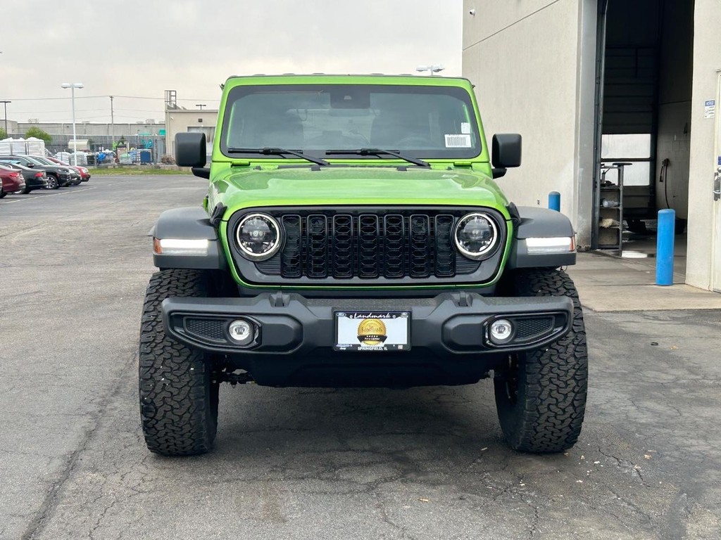 Jeep Wrangler Vehicle Full-screen Gallery Image 3