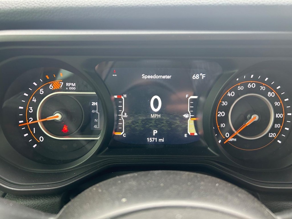 Jeep Wrangler Vehicle Full-screen Gallery Image 7