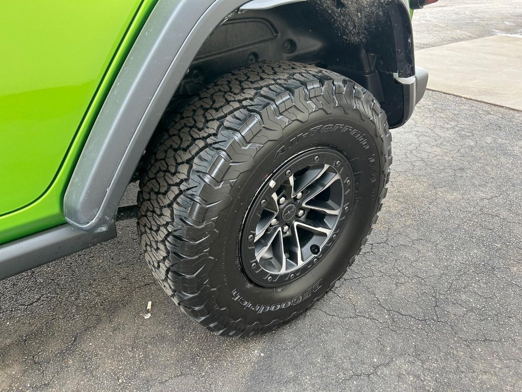 Jeep Wrangler Vehicle Full-screen Gallery Image 16