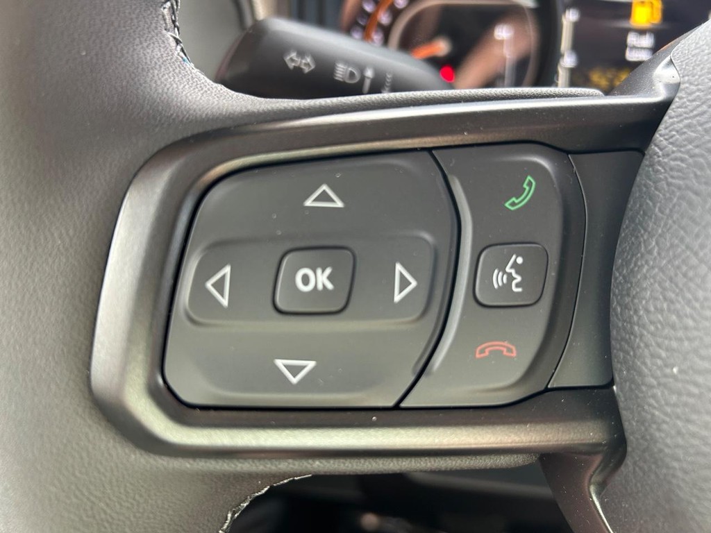 Jeep Wrangler Vehicle Full-screen Gallery Image 6