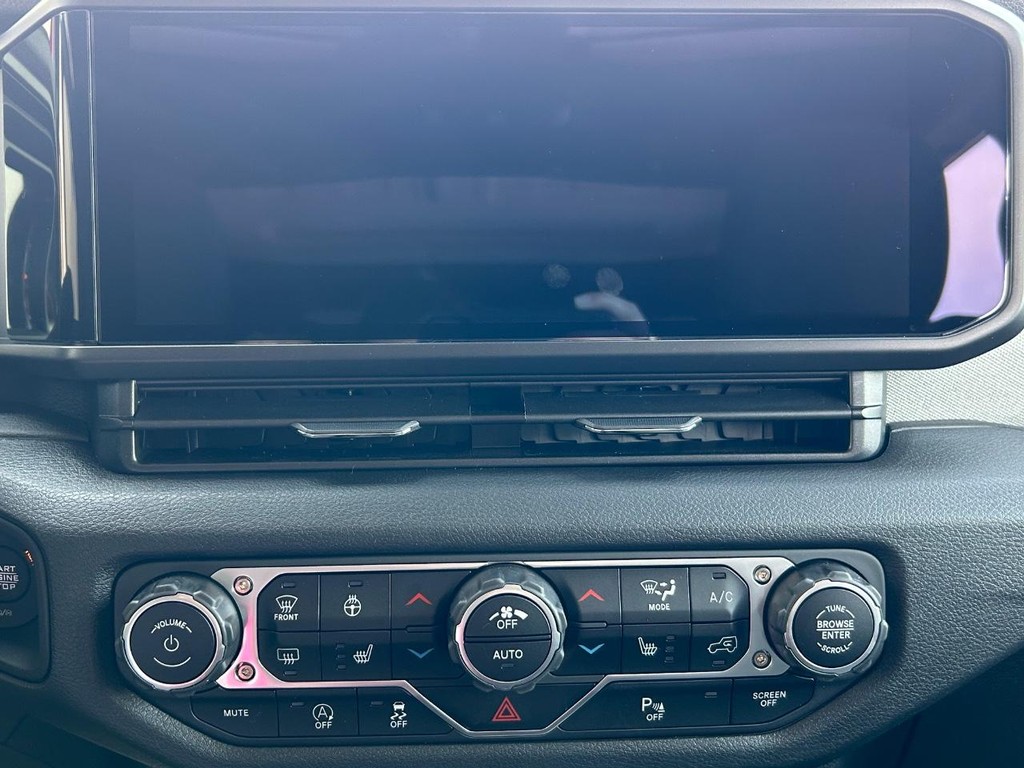 Jeep Wrangler Vehicle Full-screen Gallery Image 13