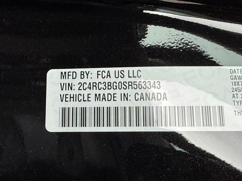 Chrysler Pacifica Vehicle Full-screen Gallery Image 19