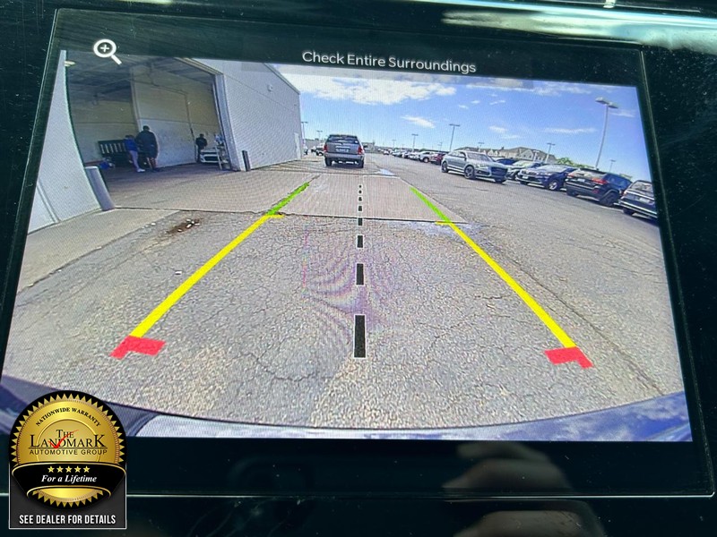 Jeep Grand Cherokee Vehicle Full-screen Gallery Image 13