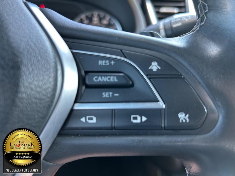 INFINITI QX55 Vehicle Full-screen Gallery Image 11