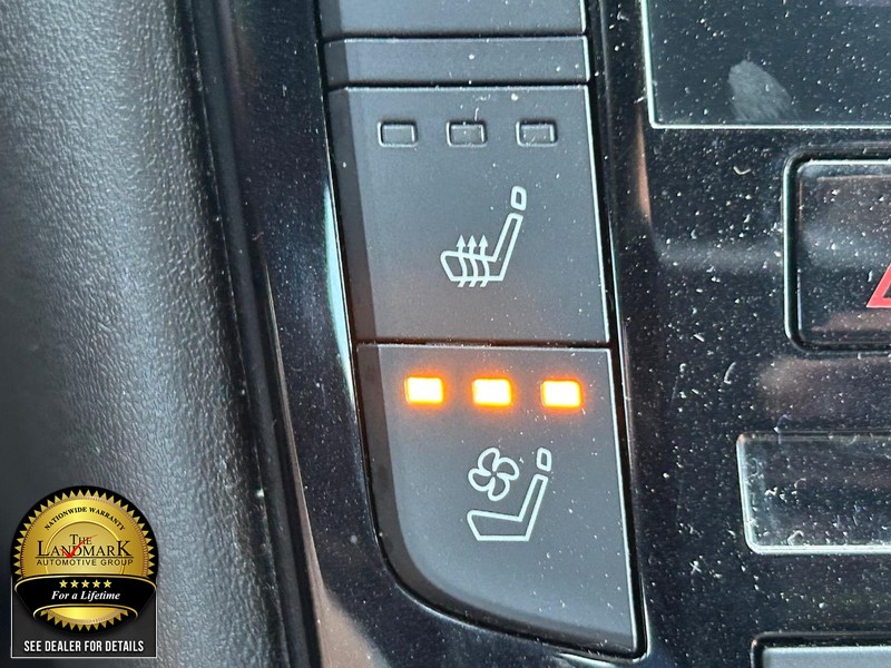 INFINITI QX55 Vehicle Full-screen Gallery Image 14