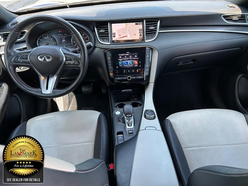 INFINITI QX55 Vehicle Full-screen Gallery Image 17