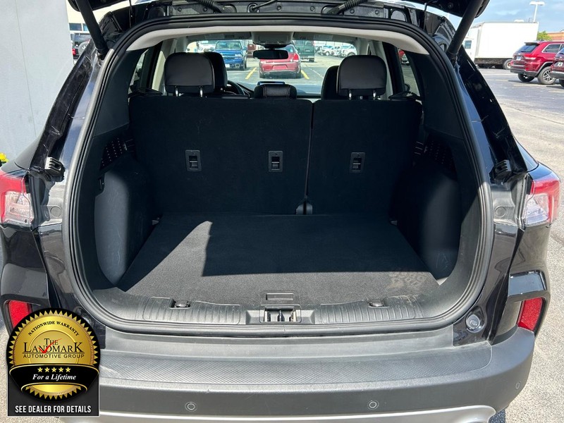 Ford Escape Vehicle Full-screen Gallery Image 20