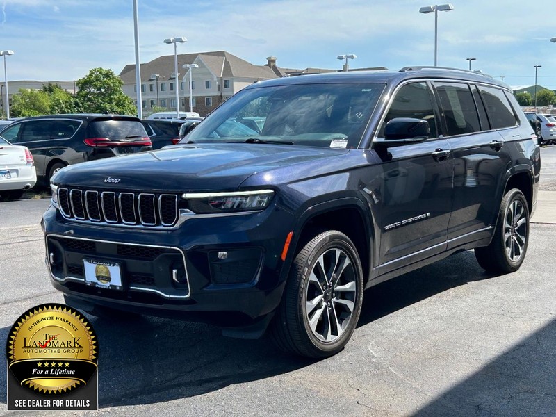 Jeep Grand Cherokee L Vehicle Full-screen Gallery Image 5