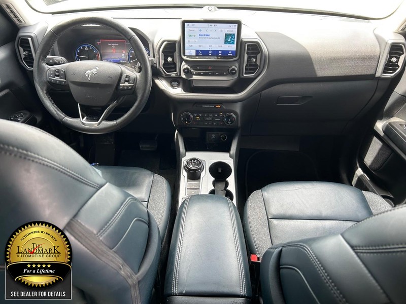 Ford Bronco Sport Vehicle Full-screen Gallery Image 16