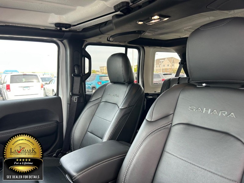 Jeep Wrangler 4xe Vehicle Full-screen Gallery Image 9