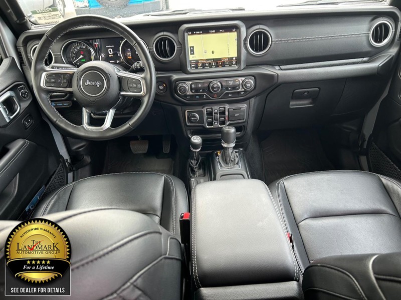 Jeep Wrangler 4xe Vehicle Full-screen Gallery Image 17