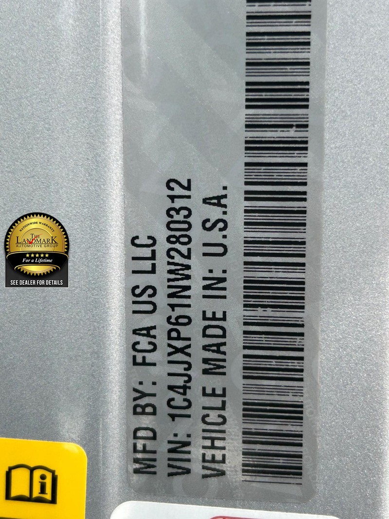 Jeep Wrangler 4xe Vehicle Full-screen Gallery Image 22