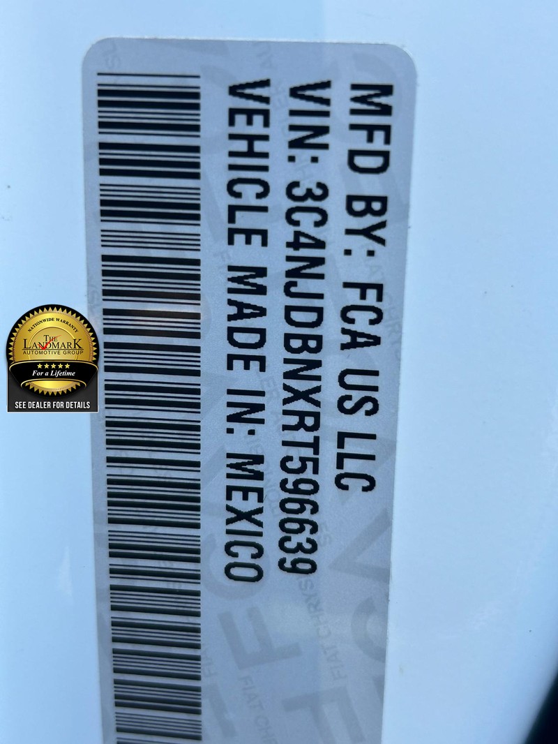 Jeep Compass Vehicle Full-screen Gallery Image 20