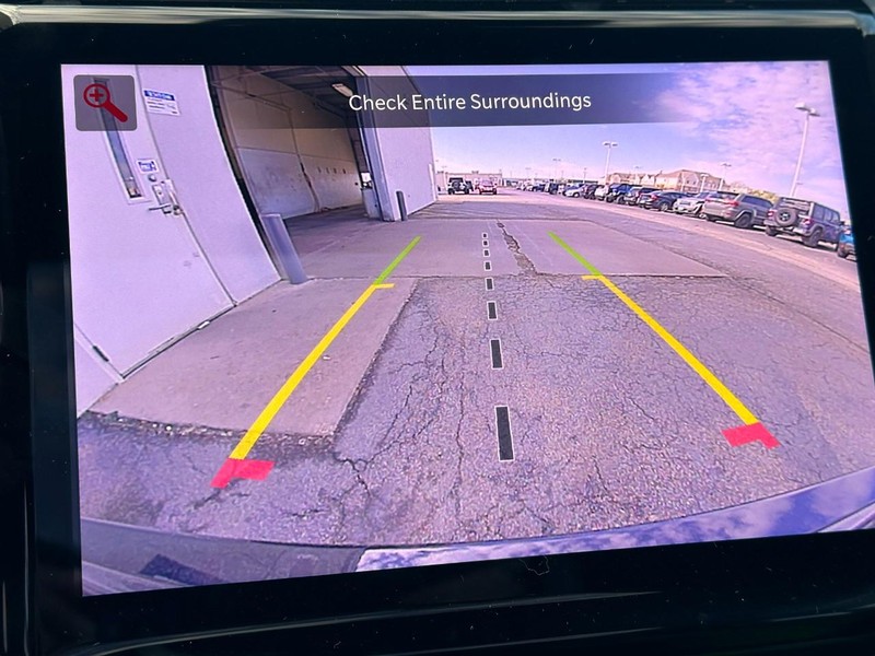 Jeep Grand Cherokee Vehicle Full-screen Gallery Image 17