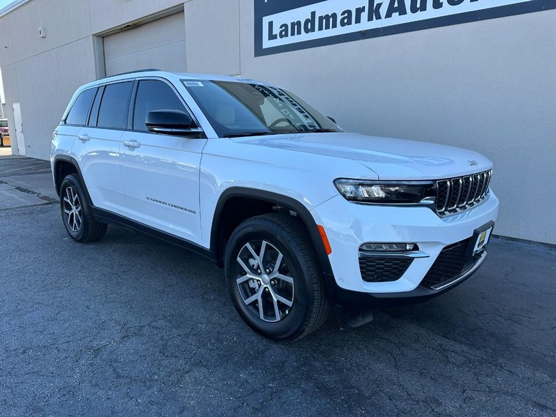 Jeep Grand Cherokee Vehicle Full-screen Gallery Image 2