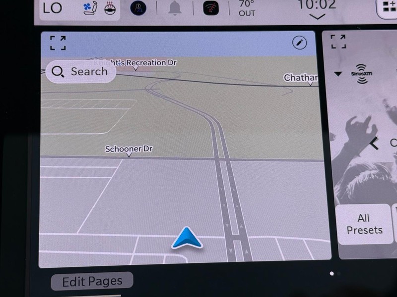 Jeep Grand Cherokee Vehicle Full-screen Gallery Image 10