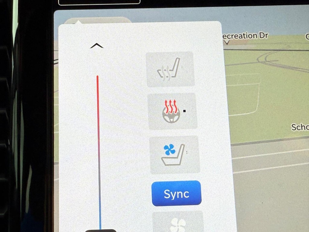 Chrysler Pacifica Vehicle Full-screen Gallery Image 9