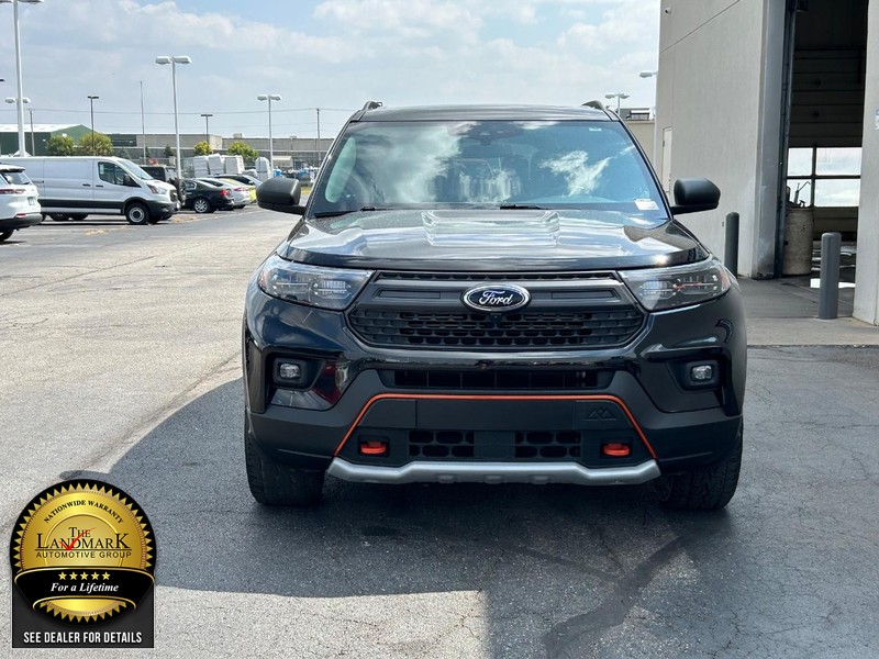 Ford Explorer Vehicle Full-screen Gallery Image 4