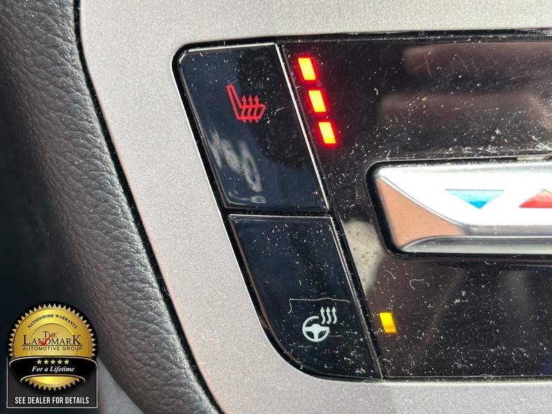 Ford Explorer Vehicle Full-screen Gallery Image 14