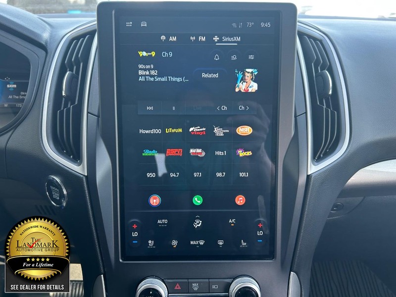 Ford Edge Vehicle Full-screen Gallery Image 18