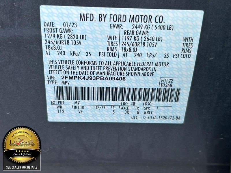 Ford Edge Vehicle Full-screen Gallery Image 21