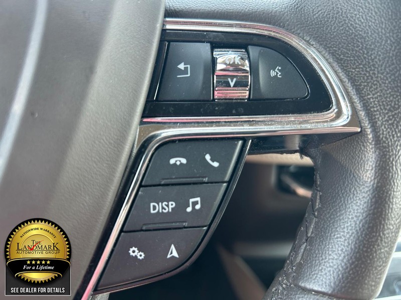 Lincoln Nautilus Vehicle Full-screen Gallery Image 11