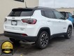 2022 Jeep Compass 4WD Limited thumbnail image 03