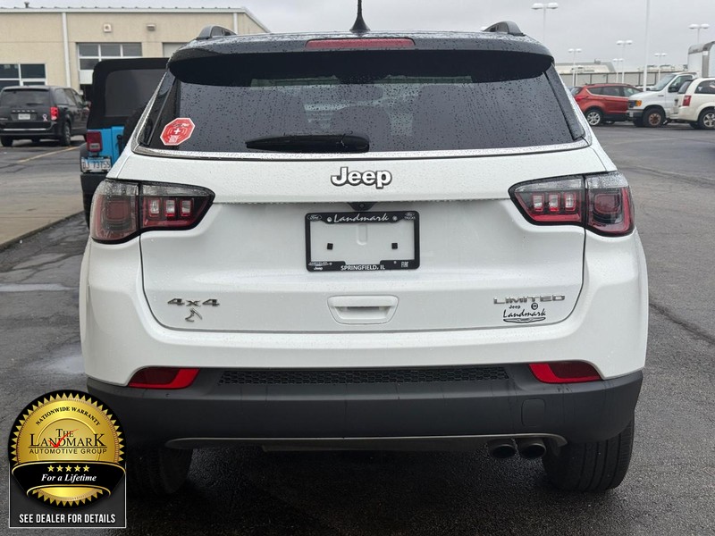 Jeep Compass Vehicle Full-screen Gallery Image 4