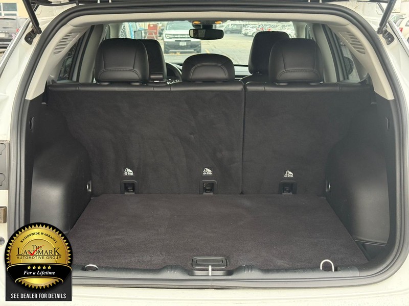 Jeep Compass Vehicle Full-screen Gallery Image 6