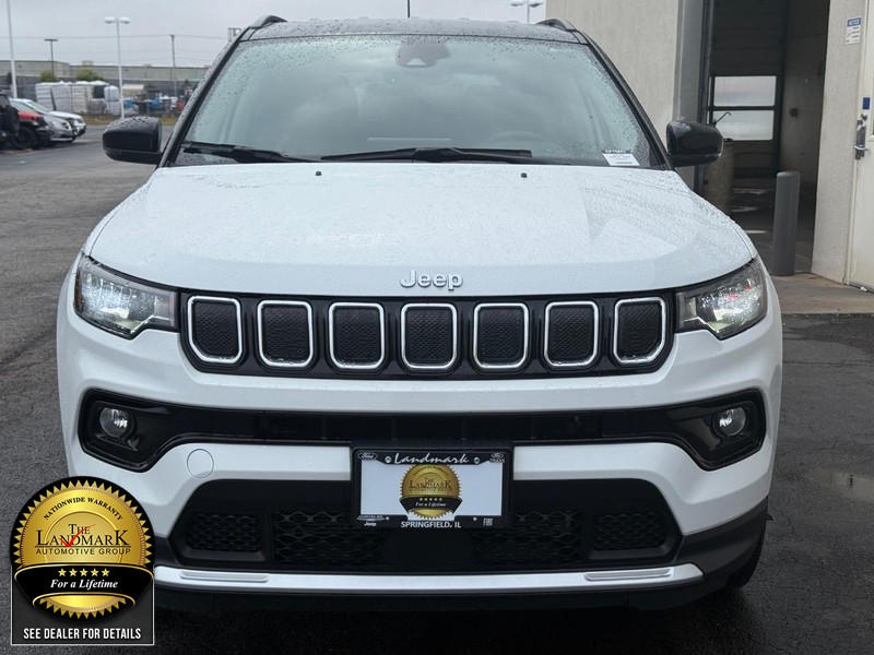 Jeep Compass Vehicle Full-screen Gallery Image 9