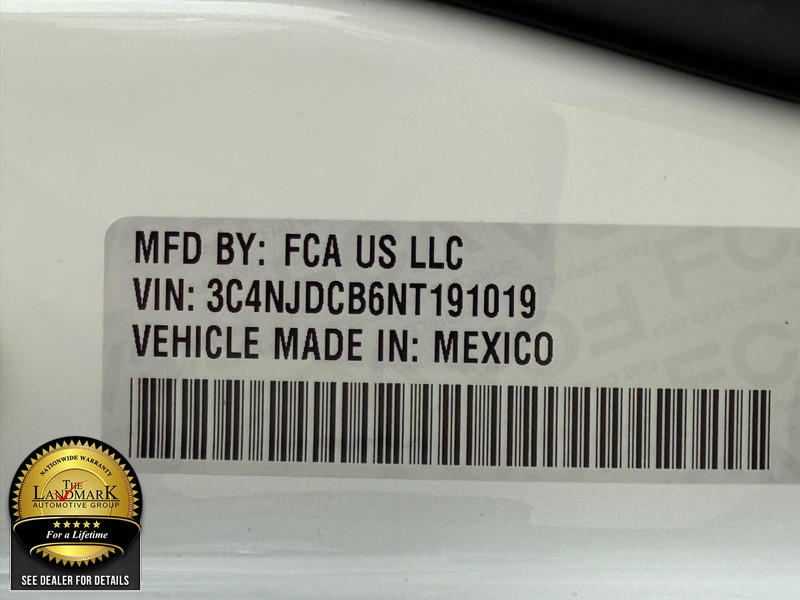 Jeep Compass Vehicle Full-screen Gallery Image 24