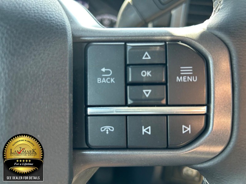 Ford F-150 Vehicle Full-screen Gallery Image 11