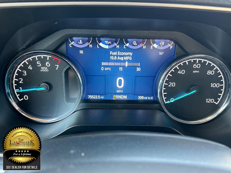 Ford F-150 Vehicle Full-screen Gallery Image 12