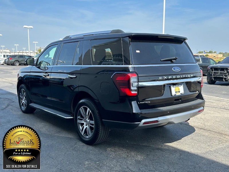 Ford Expedition Vehicle Full-screen Gallery Image 6