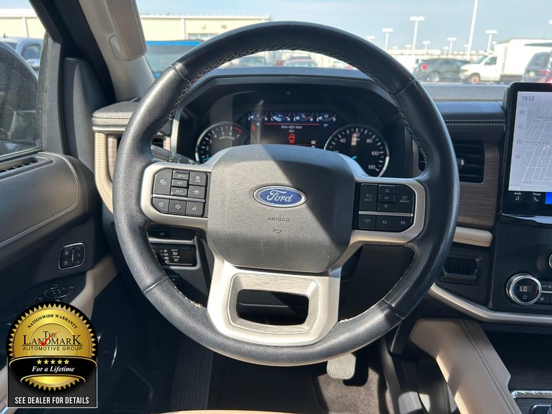 Ford Expedition Vehicle Full-screen Gallery Image 20