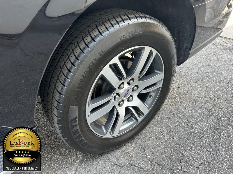 Ford Expedition Vehicle Full-screen Gallery Image 23