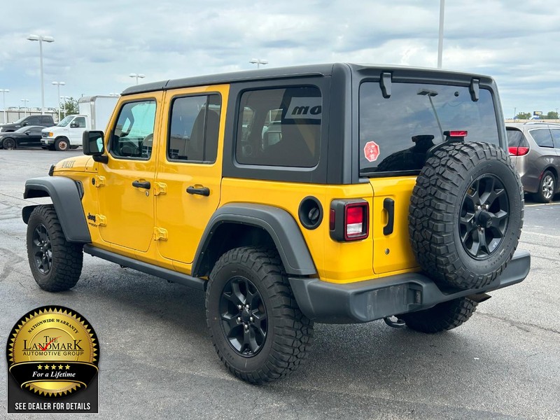 Jeep Wrangler Vehicle Full-screen Gallery Image 6