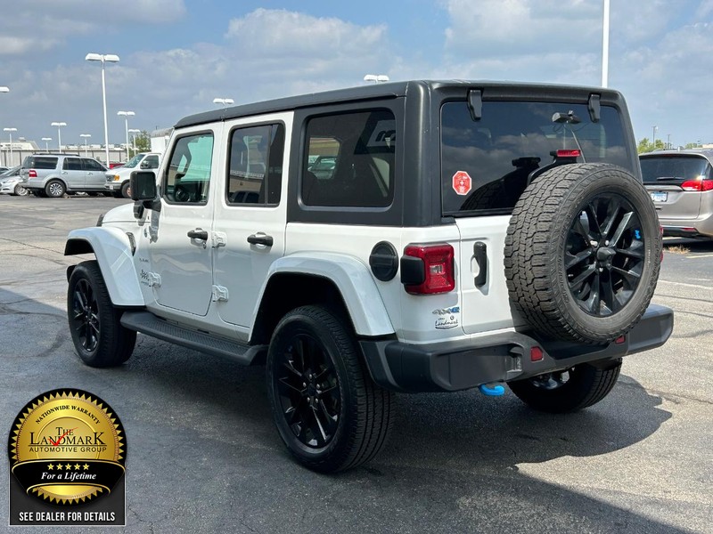 Jeep Wrangler 4xe Vehicle Full-screen Gallery Image 6