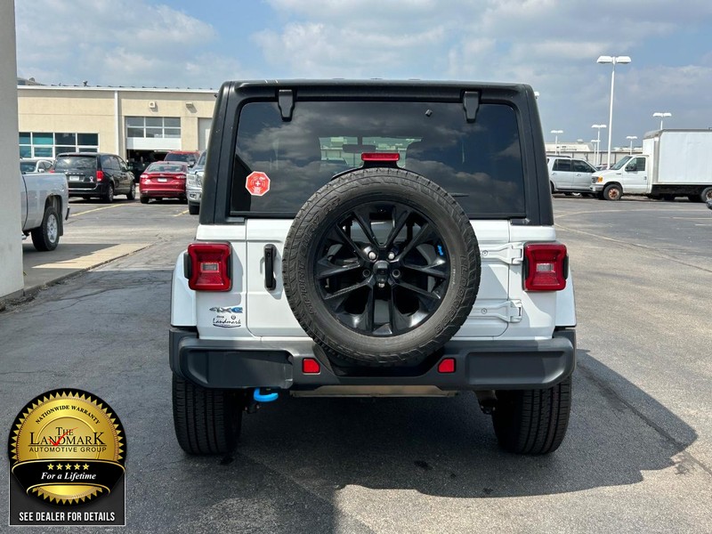 Jeep Wrangler 4xe Vehicle Full-screen Gallery Image 7