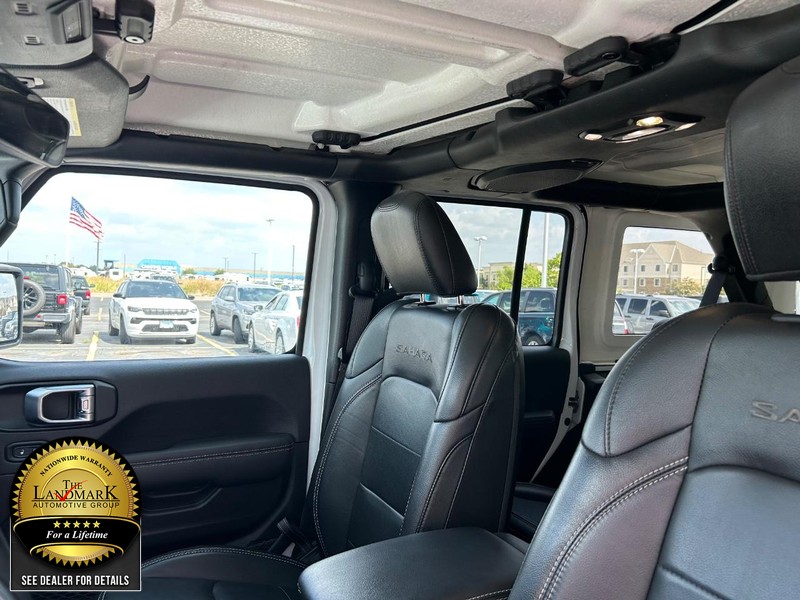 Jeep Wrangler 4xe Vehicle Full-screen Gallery Image 9