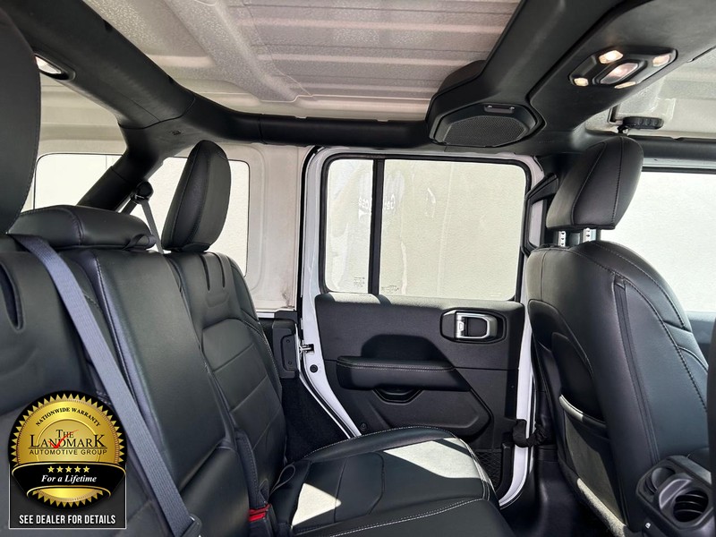 Jeep Wrangler 4xe Vehicle Full-screen Gallery Image 15