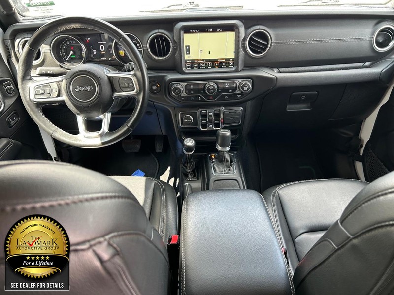 Jeep Wrangler 4xe Vehicle Full-screen Gallery Image 16