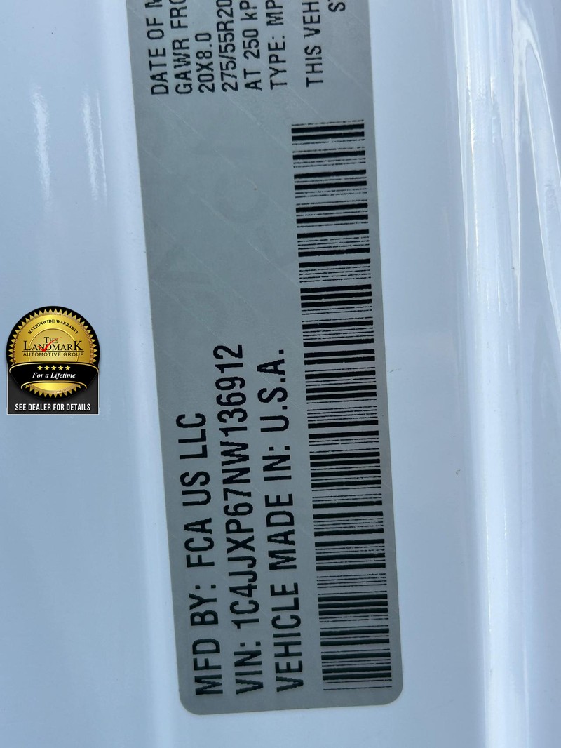 Jeep Wrangler 4xe Vehicle Full-screen Gallery Image 21